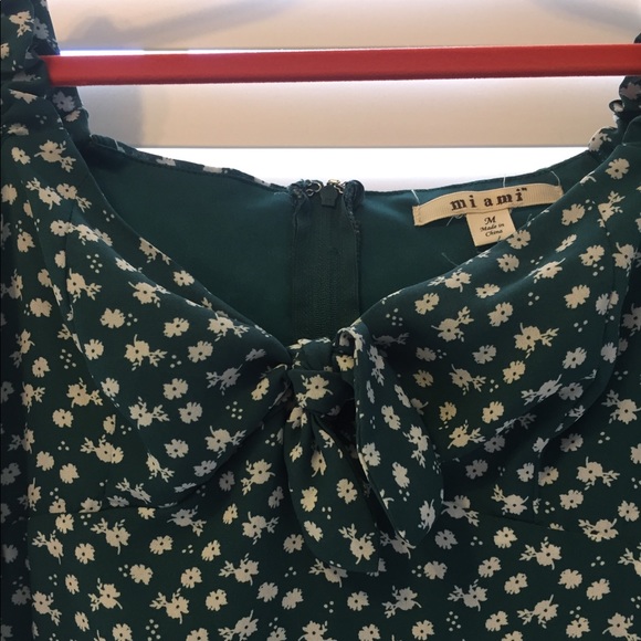 Flowy dark Green dress with white flowers. - Picture 4 of 8